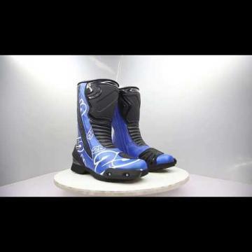 Maverick Vinales boots