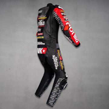 Maverick Vinales suit