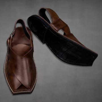 Men Kaptaan Chappal Brown