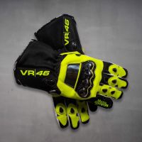 vr46 gloves